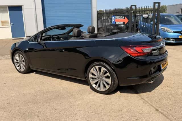 Opel Cascada (2018) thumbnail 2