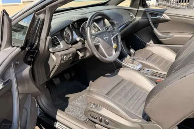 Opel Cascada (2018) thumbnail 3