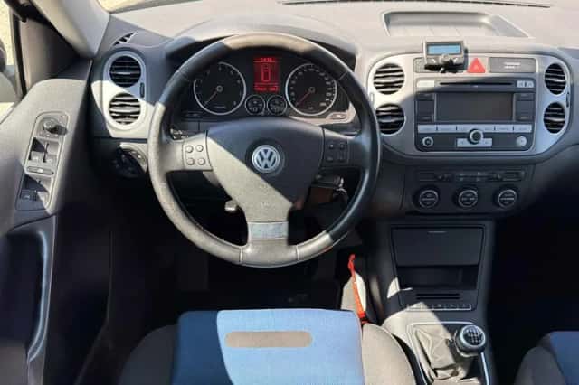 Volkswagen Tiguan (2008) thumbnail 5