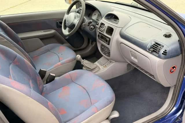 Renault Clio (2000) thumbnail 6