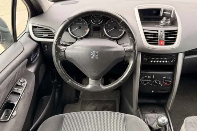 Peugeot 207 (2006) thumbnail 6
