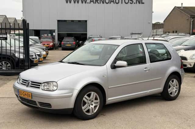 Volkswagen Golf (2000) thumbnail 1