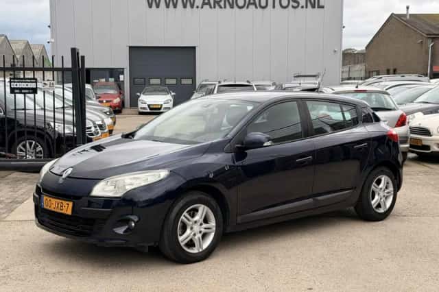 Renault Mégane (2009) thumbnail 1