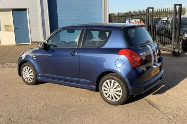 Suzuki Swift (2006) thumbnail 2