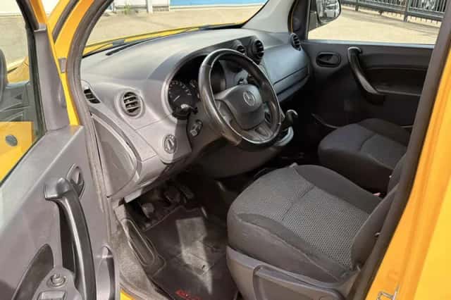 Mercedes-Benz Citan (2015) thumbnail 3