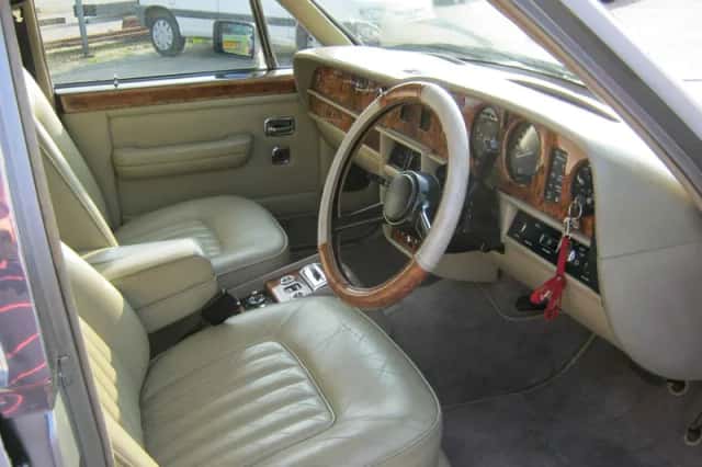 Rolls-Royce Silver Spirit (1986) thumbnail 3