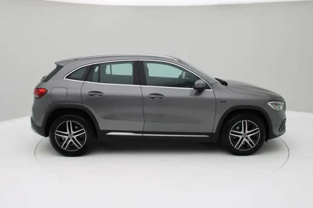 Mercedes-Benz GLA (2021) thumbnail 6