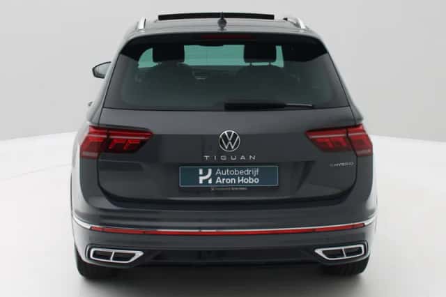 Volkswagen Tiguan (2022) thumbnail 4