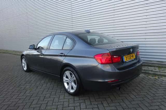 BMW 3-Serie (2014) thumbnail 3