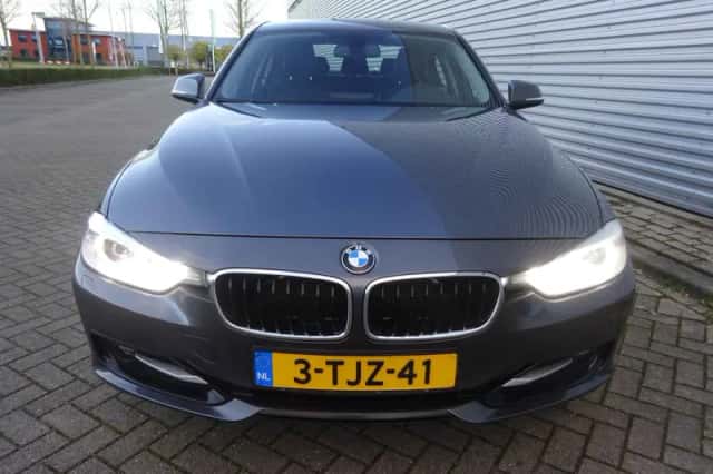 BMW 3-Serie (2014) thumbnail 6