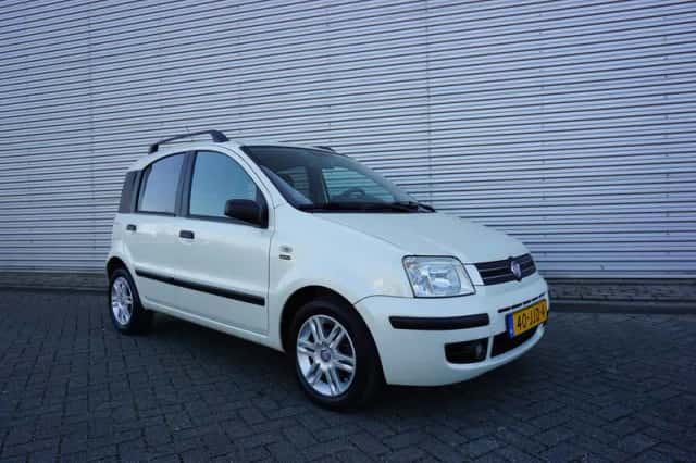 Fiat Panda (2009) thumbnail 2