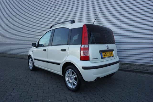 Fiat Panda (2009) thumbnail 3