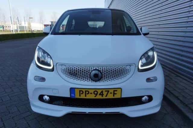 Smart ForFour (2017) thumbnail 6