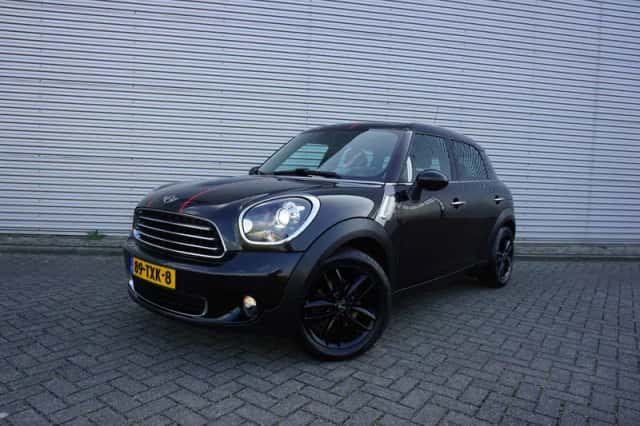 MINI Countryman (2012) thumbnail 1