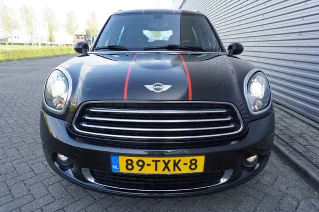 MINI Countryman (2012) thumbnail 4