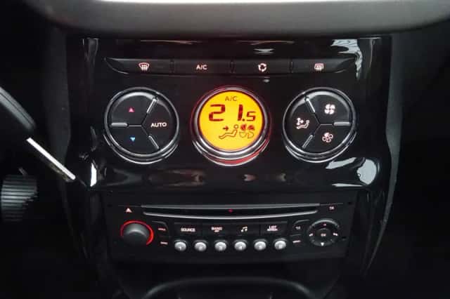 Citroën C3 (2014) thumbnail 6