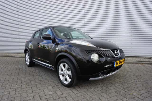 Nissan Juke (2011) thumbnail 2