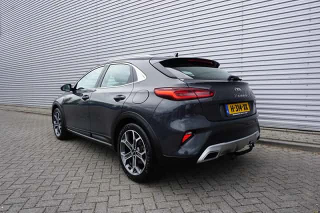 Kia XCeed (2020) thumbnail 3