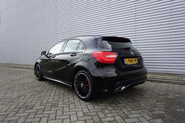 Mercedes-Benz A-Klasse (2013) thumbnail 3