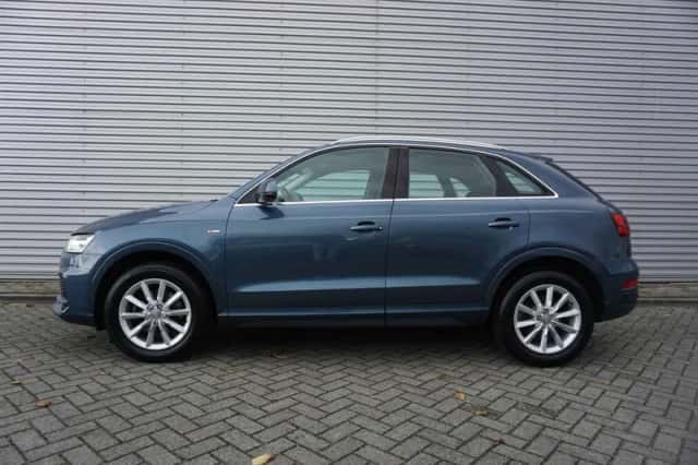 Audi Q3 (2017) thumbnail 4