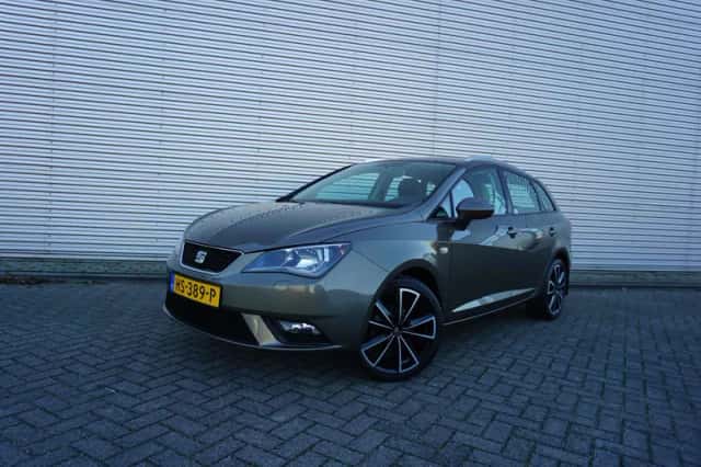 SEAT Ibiza (2016) thumbnail 1