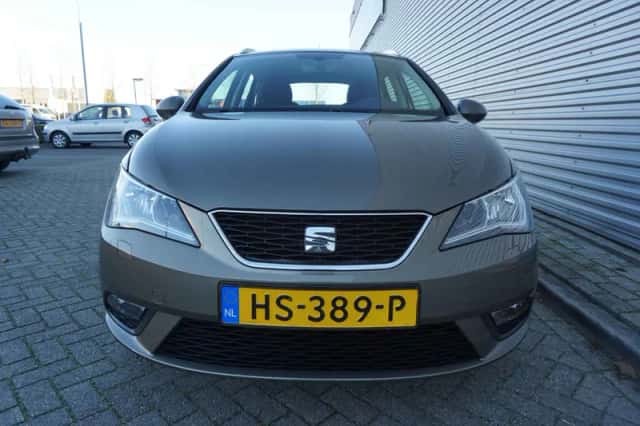 SEAT Ibiza (2016) thumbnail 6