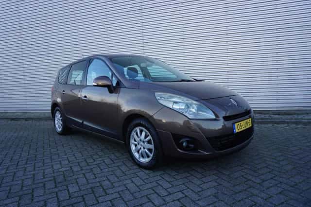 Renault Grand Scénic (2009) thumbnail 2