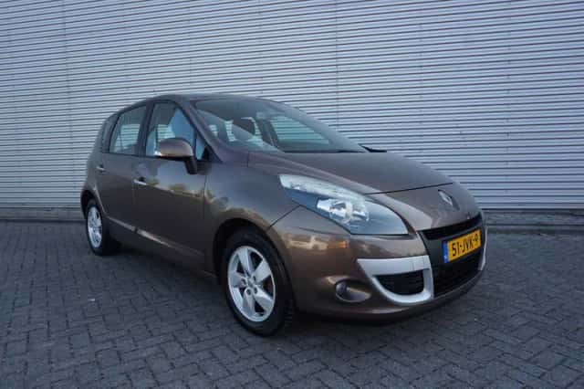 Renault Scénic (2009) thumbnail 2