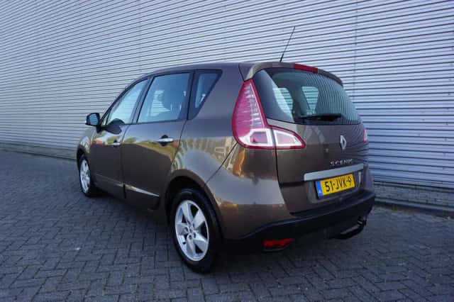 Renault Scénic (2009) thumbnail 3