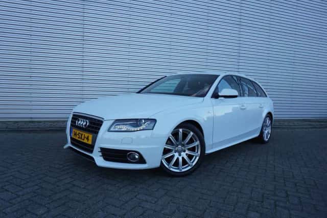Audi A4 (2012) thumbnail 1