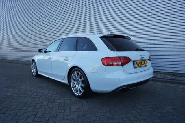 Audi A4 (2012) thumbnail 3