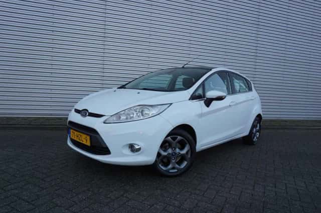 Ford Fiesta (2009) thumbnail 1
