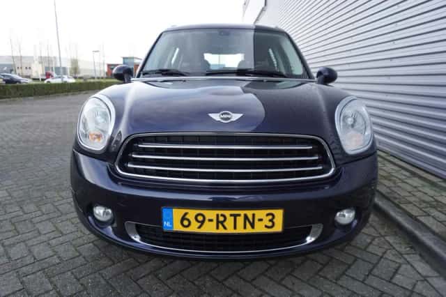 MINI Countryman (2011) thumbnail 6