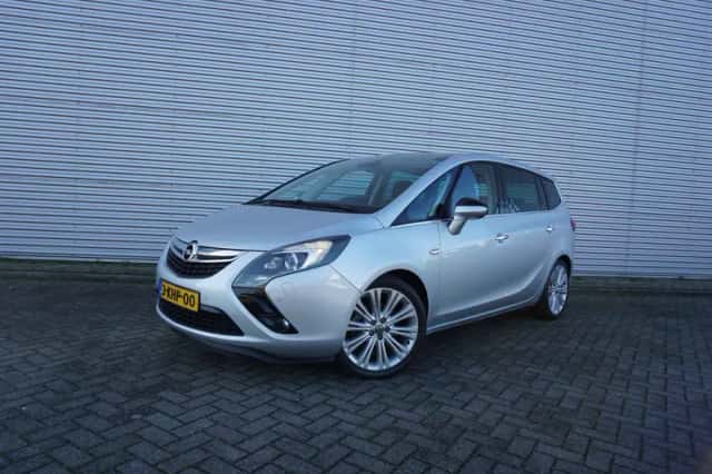 Opel Zafira (2013) thumbnail 1