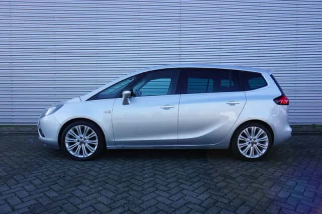 Opel Zafira (2013) thumbnail 4
