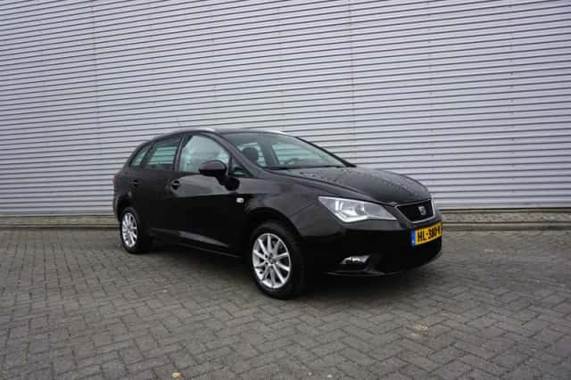 SEAT Ibiza (2015) thumbnail 2