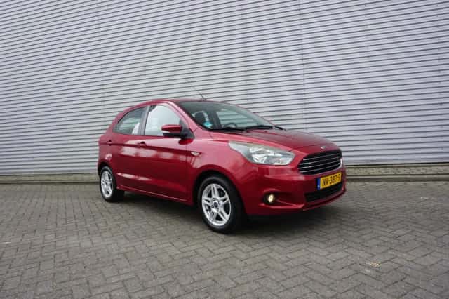 Ford Ka+ (2017) thumbnail 2