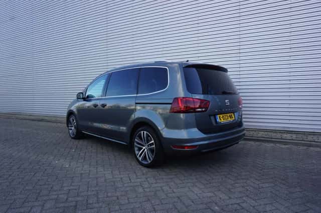 SEAT Alhambra (2019) thumbnail 3