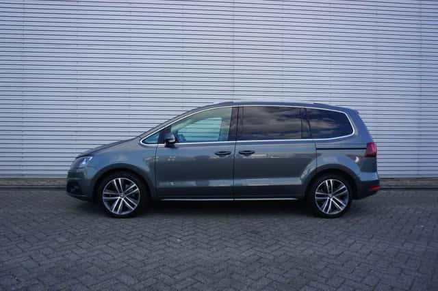 SEAT Alhambra (2019) thumbnail 4