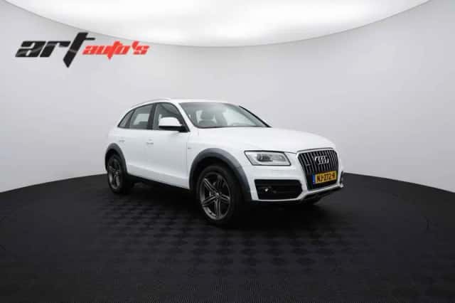 Audi Q5 (2014) thumbnail 2
