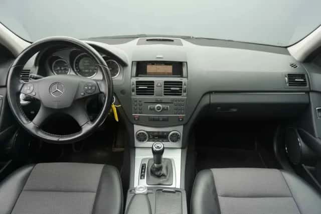 Mercedes-Benz C-Klasse (2010) thumbnail 6