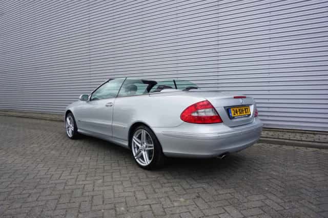 Mercedes-Benz CLK-Klasse (2006) thumbnail 3