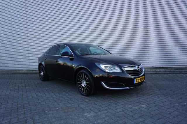 Opel Insignia (2016) thumbnail 2