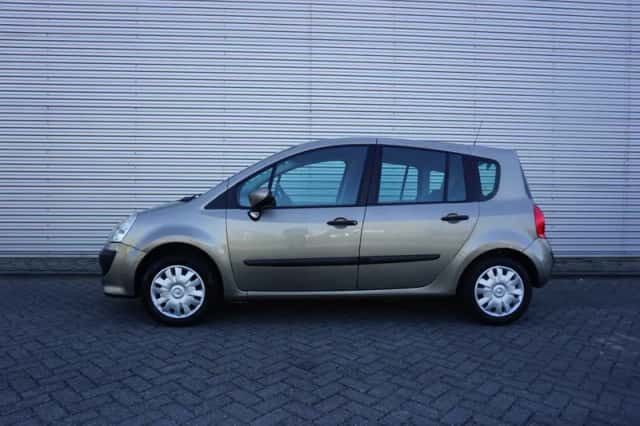 Renault Grand Modus (2008) thumbnail 3