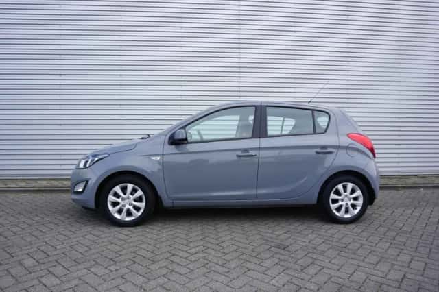 Hyundai i20 (2014) thumbnail 4