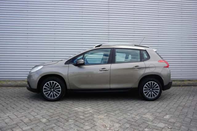 Peugeot 2008 (2013) thumbnail 4
