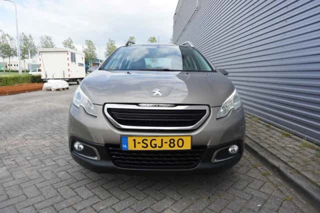 Peugeot 2008 (2013) thumbnail 6