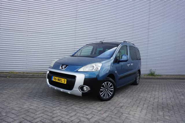 Peugeot Partner (2010) thumbnail 1
