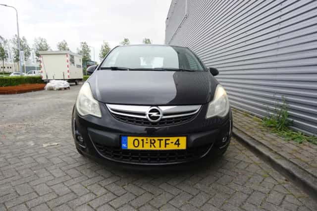 Opel Corsa (2011) thumbnail 6