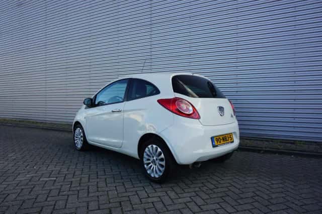 Ford Ka (2010) thumbnail 3